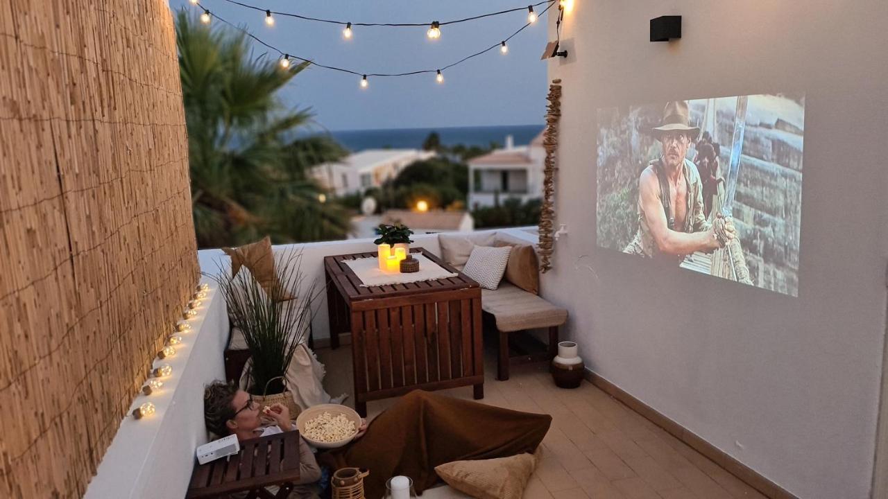 Beach Villa With Ocean View And Rooftop Cinema 吉亚 外观 照片